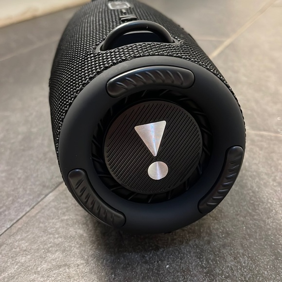 JBL XTREME 3 waterproof portable speaker - Picture 5 of 7